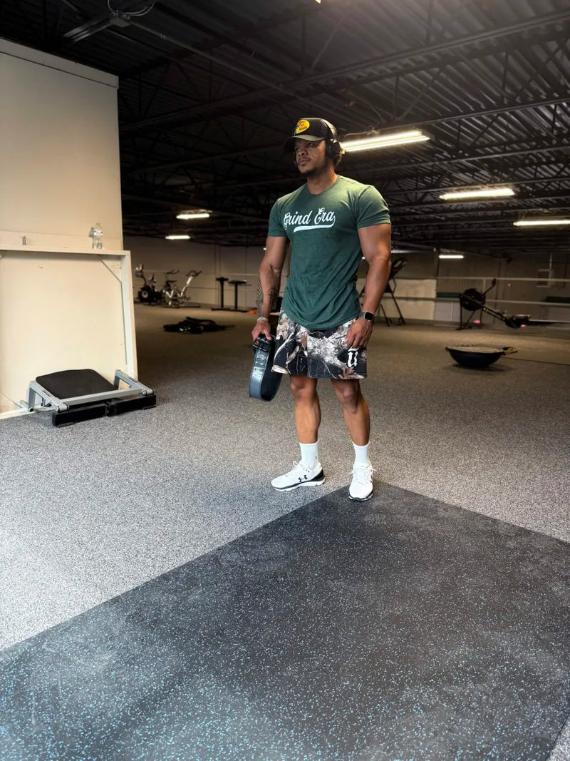 Kelly Green Script T